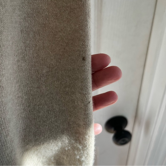 Alan Flusser 100% Cashmere Tan V-Neck Sweater Large - Picture 6 of 12